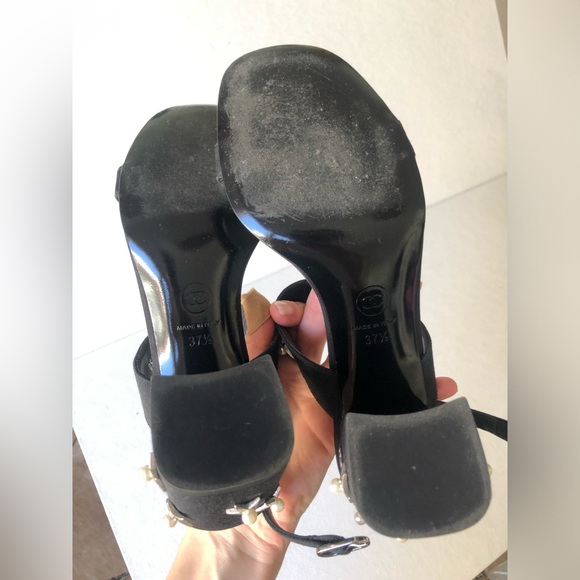 Chanel Black Star-Studded Pearl embellished grosgrain T-Strap Heels sandals MK - Picture 8 of 11